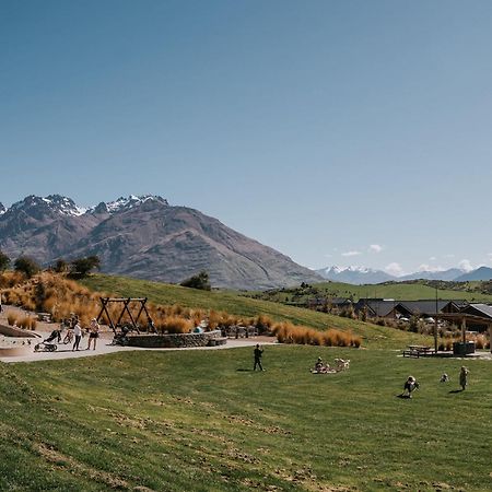 Nestled Below The Remarkables 皇后镇 外观 照片