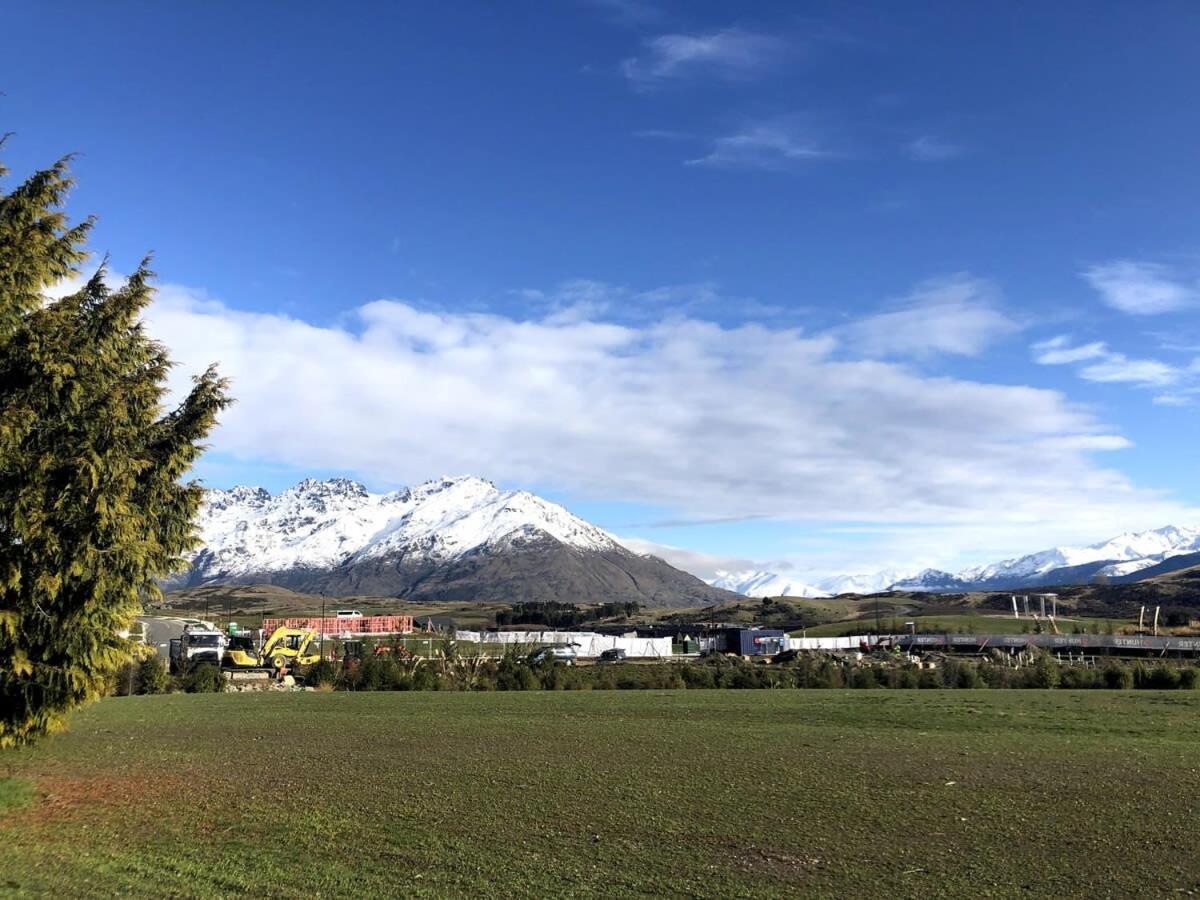 Nestled Below The Remarkables 皇后镇 外观 照片
