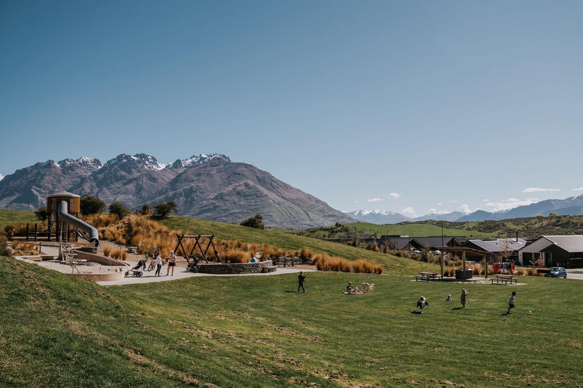 Nestled Below The Remarkables 皇后镇 外观 照片